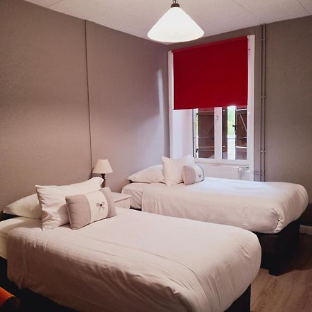 Logis Hotel Restaurant La Brasserie Treignac Bagian luar foto