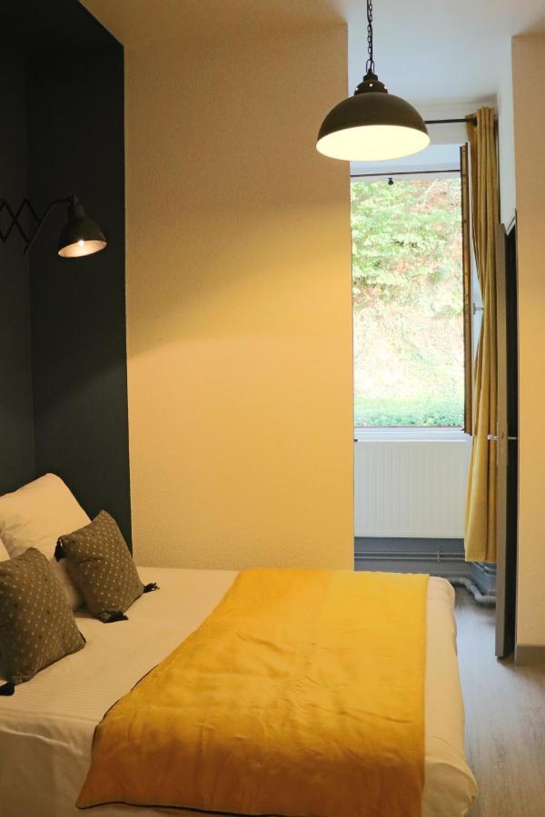 Logis Hotel Restaurant La Brasserie Treignac Bagian luar foto