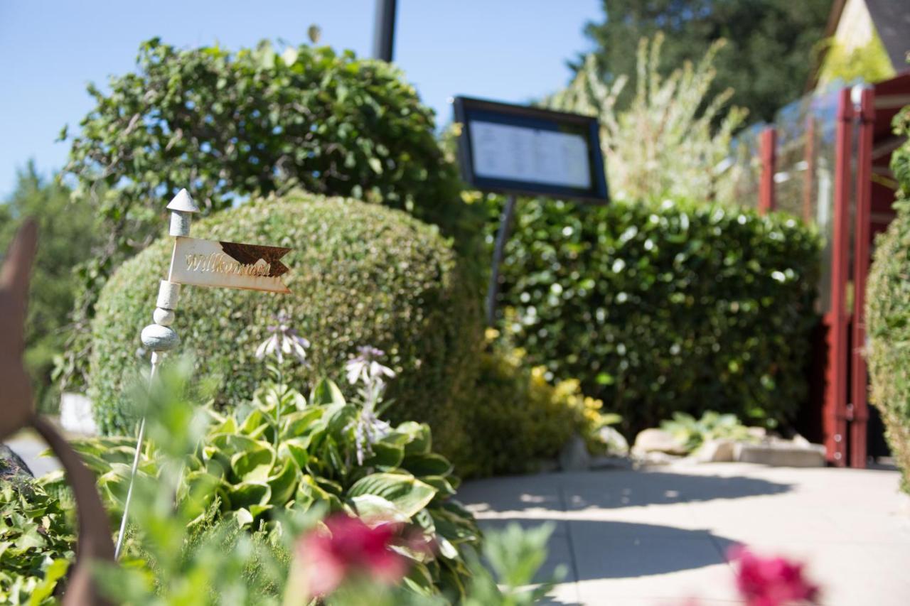 Logis Hotel Restaurant La Brasserie Treignac Bagian luar foto